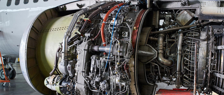 Cursos - Mecânico em Aviação 5 avião companhia aérea