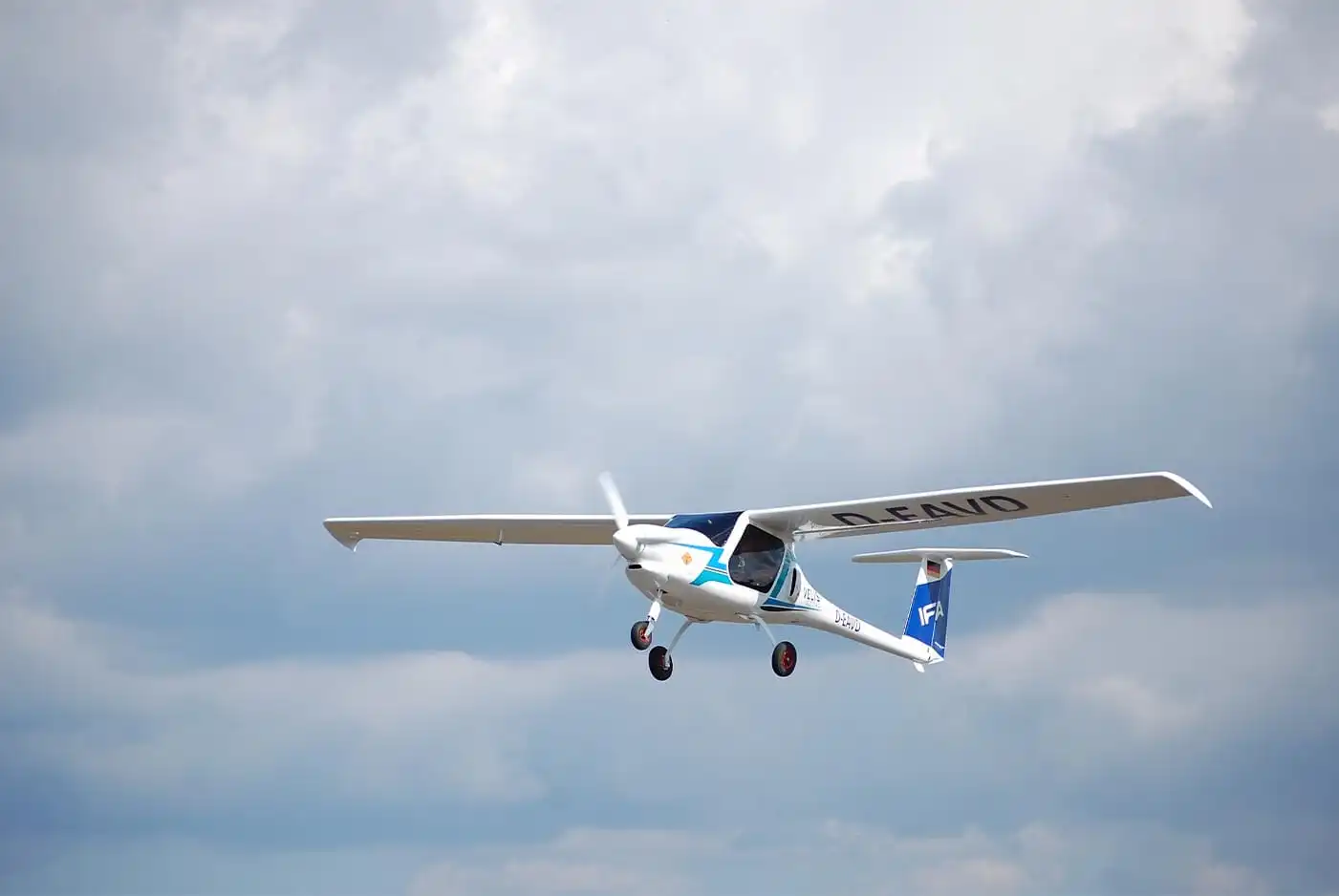 Portugal's first 100% electric airplane 1 100% electric airplane