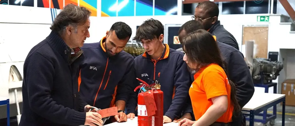 Aviation Mechanic Courses 2 cursos Portugal aviação