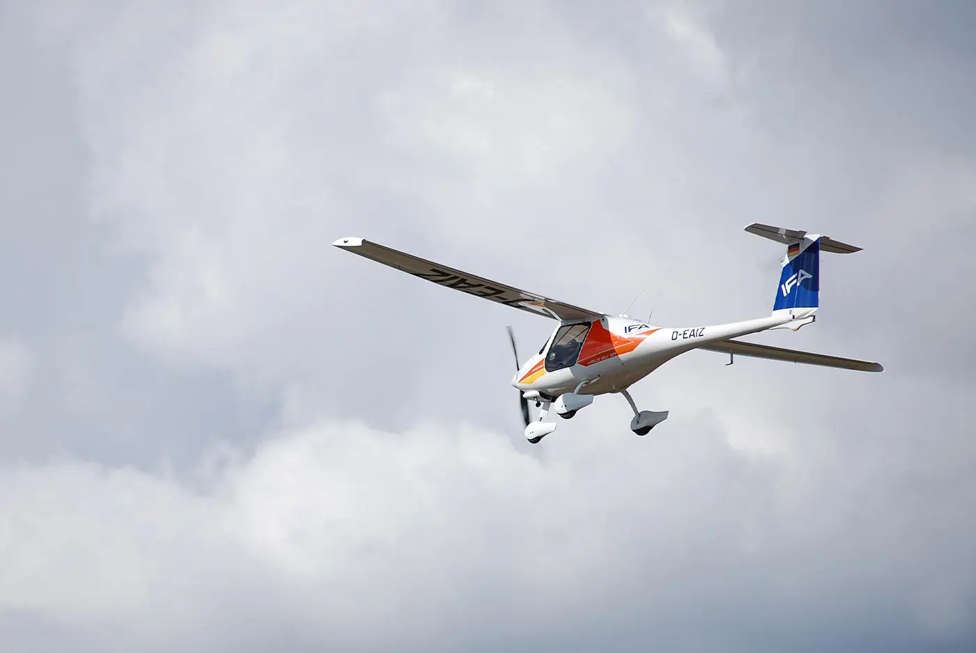 Aeronaves Pipistrel em Portugal 3 low cost flight school IFA's fleet Portugal