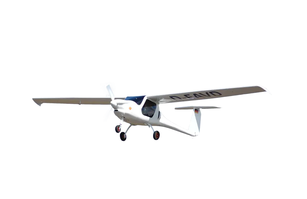 Aeronaves Pipistrel em Portugal 4 white aircraft flying